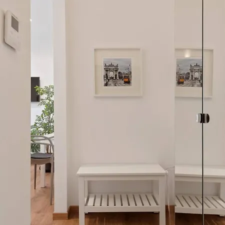 Appartement Amazing With Botanic Touch In The Center Milaan